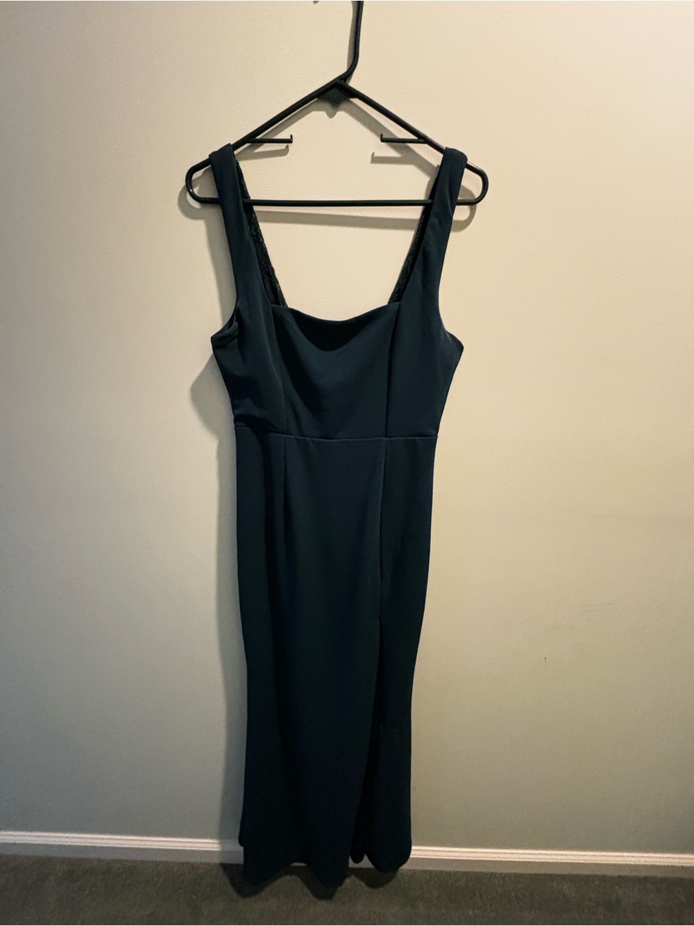 Classic Green Sleeveless Midi Dress